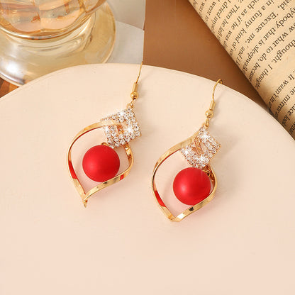 New 2025 Women's Fashionable Temperamental All-match Earrings