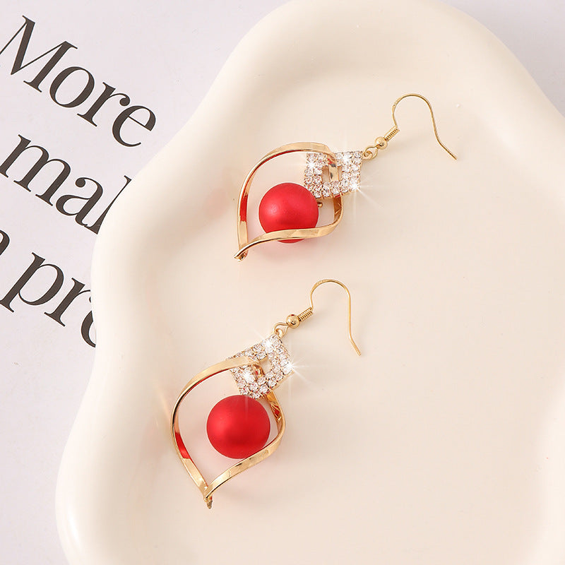 New 2025 Women's Fashionable Temperamental All-match Earrings